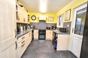 Photo 11- click for photo gallery